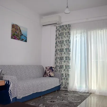 Neo Line Apartment *